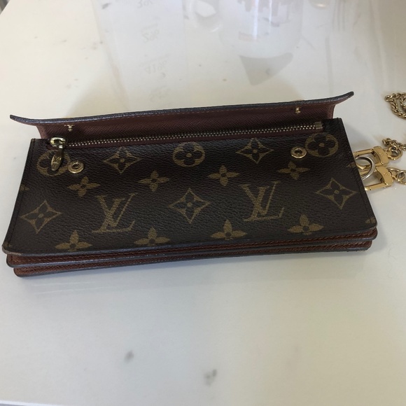 Authentic Louis Vuitton Monogram Accordion Wallet with Chain - Picture 5 of 13